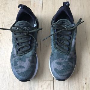 Nike Women’s airmax 270 Camo